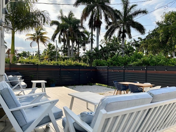Outdoor dining