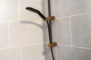 Hand-held showerhead