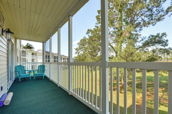 Longs Vacation Rental | 2BR | 2BA | 900 Sq Ft | Stairs Required to Enter