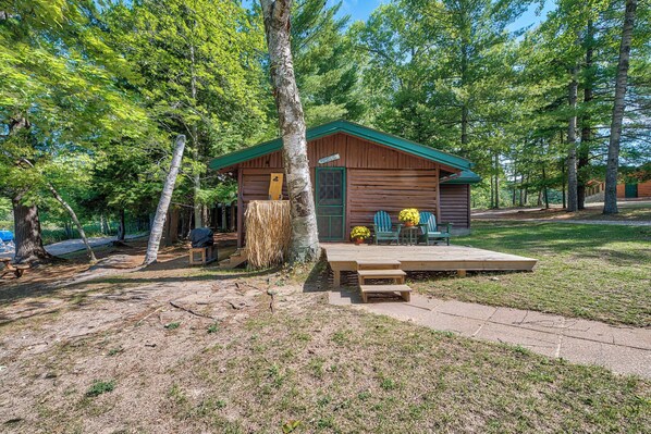 Levering Vacation Rental | 3BR | 1BA | 1,000 Sq Ft | 3 Steps Required