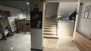 フロント