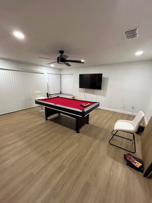 Spielezimmer