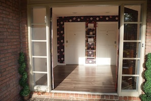 ENTRY INTO FOYER
