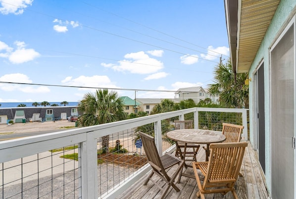 Step out onto the balcony and soak in breathtaking views of the Gulf.