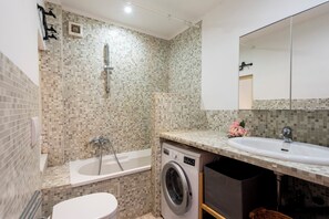Bathroom with bathtub