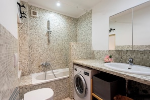 Bathroom with bathtub