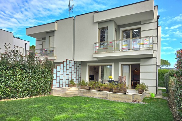 Private Garden