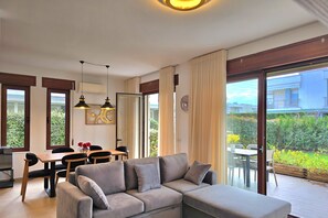 Living and dining room