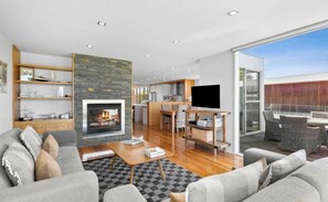 Warm living area with Gas fire