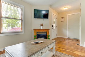 Living Room | Queen Sleeper Sofa | Decorative Fireplace