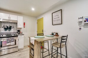 Dining Area | Dishware & Flatware