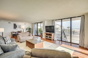 Living Room | Telescope | Board Games