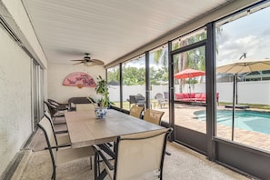 Screened Porch | Grill | Fire Table | Single-Story Home