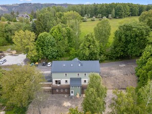 Tree, Roof, Residential Area, Home, Cottage, Rural Area, Estate, Suburb, Driveway, Farmhouse