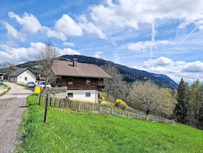 Herbe, Montagnes Relief, Colline, Montagnes, Maison, Zone Rurale, Paysage, Chalet, Lot Terre, Station De Montagne