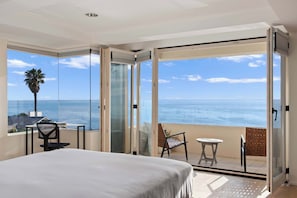 Panoramic Views from Bed