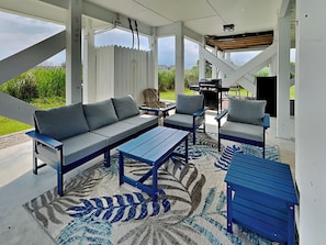 Ground Level Patio Area