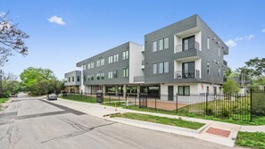 Building Exterior - Hummingbird Flats