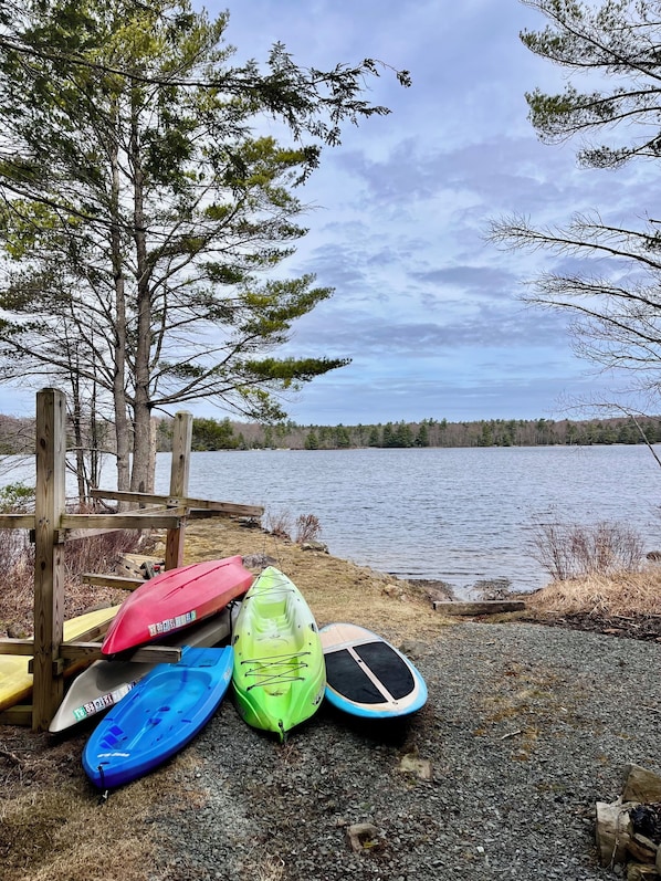 Enjoy our Lakefront living!