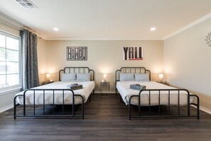 5th bedroom/bunk room