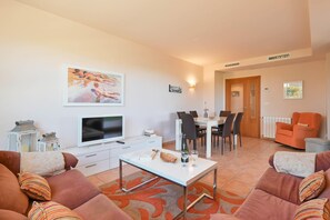 Living-dining room