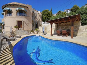 Covered terrace