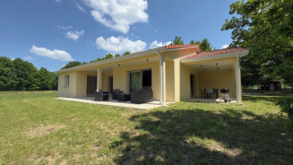 Extérieur