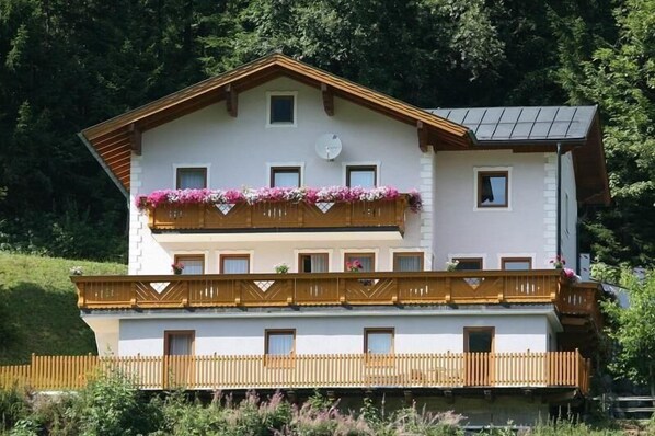 Haus Dorfblick direkt an der Skipiste