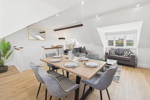 Admiral's View, Whitby - Host & Stay