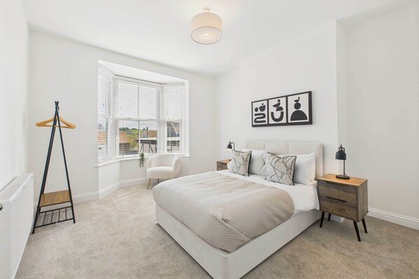 Captain's View, Whitby - Host & Stay