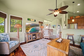 Spacious and Hawaiiana Accommodations