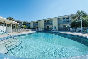Community pool