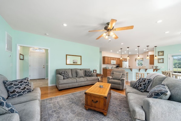 Welcome to Fairway Stay in Captain's Cove Golf and Yacht Club!
