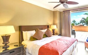 HKH-229 Stylish and comfy guest bedroom with garden views.: Master Bedroom