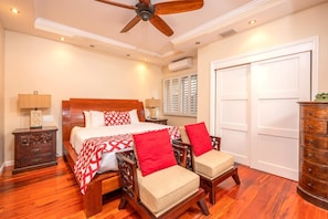 KGV-14P6 Let this master suite wrap you in luxury after a sun-soaked day?rest, recharge, repeat
