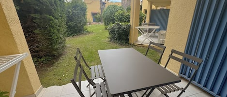 Ulkoruokailutilat