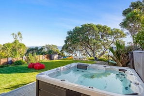 Private spa pool with seaviews