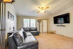 Living Room | Central A/C & Heat