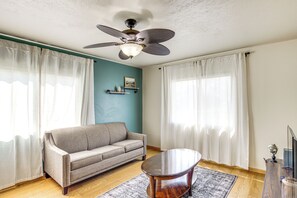Living Room | Main Level | Smart TV | Queen Sleeper Sofa | Central A/C & Heating