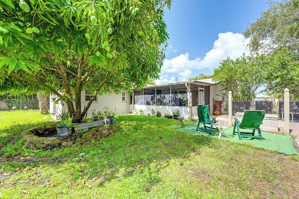 Bonita Springs Vacation Rental | 3BR | 2BA | 1 Step to Enter | 1,560 Sq Ft