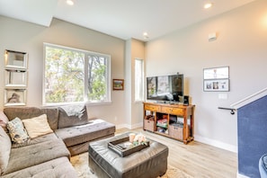 Living Room | 2nd Floor | Free WiFi | Board Games