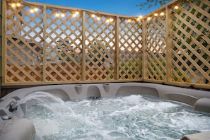 Bain à remous extérieur