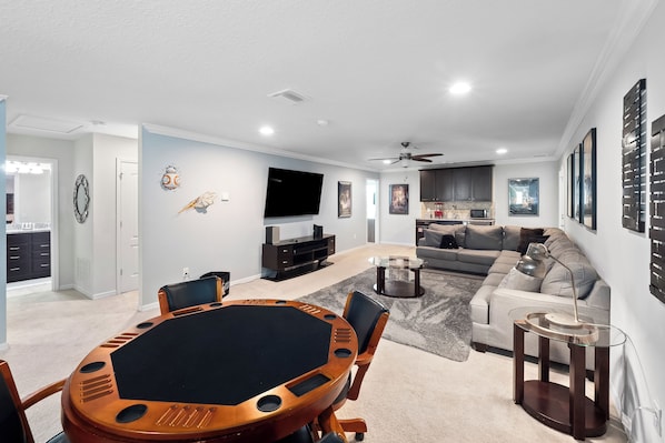 Kissimmee Vacation Rental | 8BR | 6BA | 4,041 Sq Ft | Step to Enter