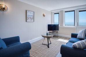 Waterfront 1 - 1 Bedroom Apartment - Wisemans Bridge (25438)