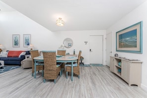 Tamarind 2bed/2ba Bayside Condo GCV1-026 (2788)