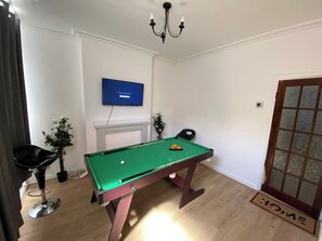 Snooker board for games