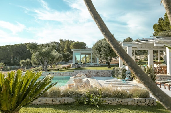 Amenities, Balcony / Terrace / Patio, Building Exterior, Facilities, Garden, Outdoor, Pool, Spring, Summer, Wellness