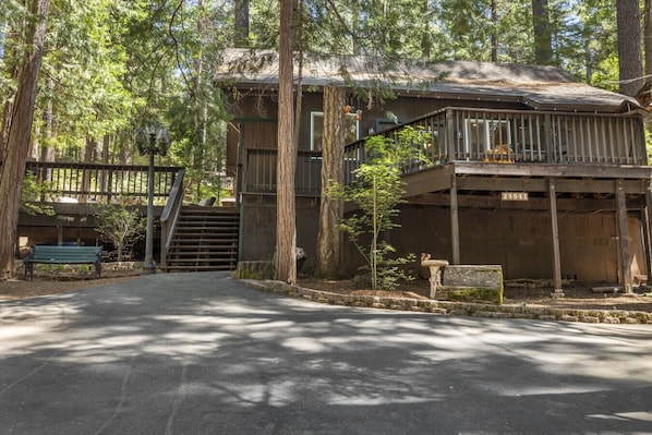 Tucked at the end of a quiet street, Nana’s Cozy Cottage offers easy access with two paved parking spots and plenty of space to settle in.