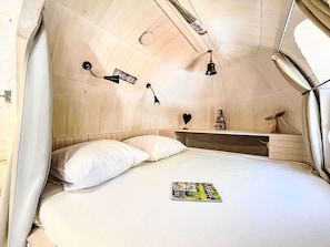 Ceiling, Bed, Cabin, Bedroom, Bedding, Bed Frame