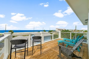Top-Floor Sun Deck
